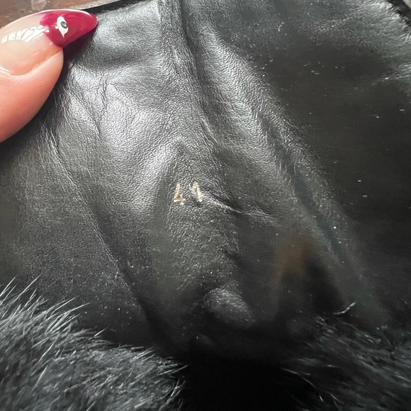 Moncler fur boots - Picture 4 of 6